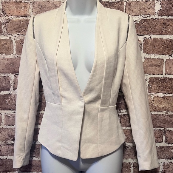 H&M Jackets & Blazers - NWT ✨ womens blazer